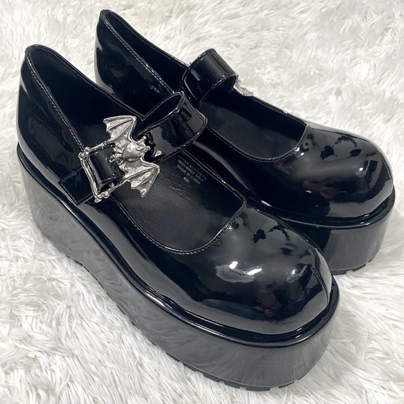 DOLLS KILL x THE GRAVE GIRLS Patent Platform Mary Janes Shoes Bat Buckle Black 6 - Picture 4 of 8